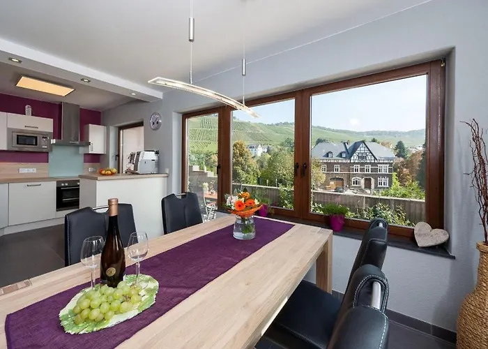 Moselle Valley * 매링노비안드